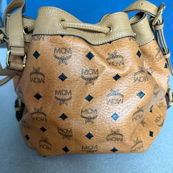 [SOLD OUT] MCM 엠씨엠 드로스트링 버킷백 가방