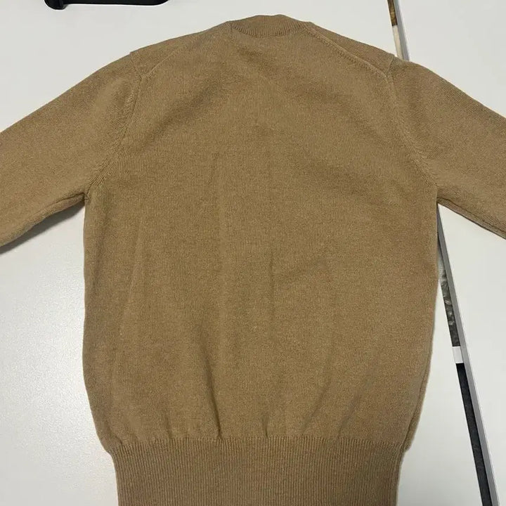 [BUNJANG] Comme des Garcons Beige Cardigan with Heart Logo / 꼼데가르송 가디건 베이지색 하트 로고