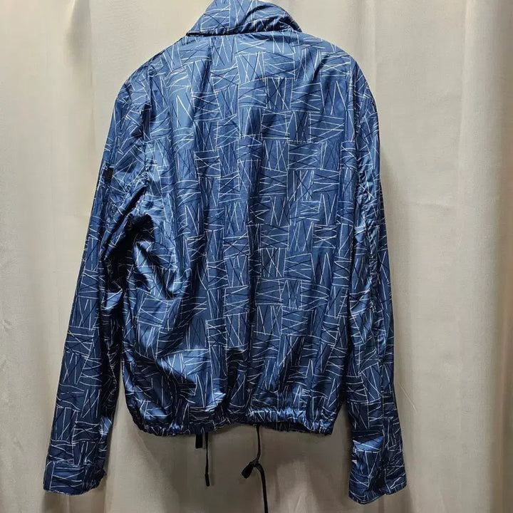 [BUNJANG] Armani Exchange Geometric Pattern Windbreaker Jacket / [A|X] 알마니 익스체인지 기하학 패턴 윈드브레이커 재킷