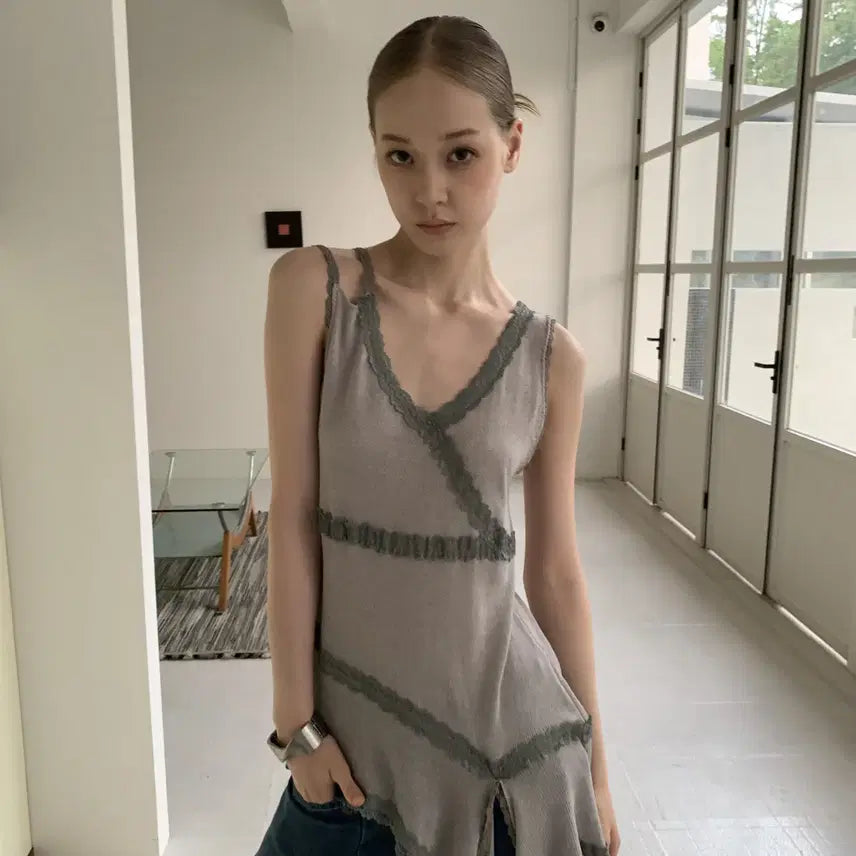 [BUNJANG] DKZ Patchwork Knit Tank Top / DKZ 언발 레이스 레이어링 패치워크 니트 민소매 탑