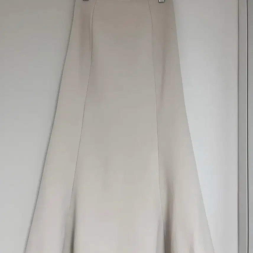 [SOLD OUT] 머메이드 스커트