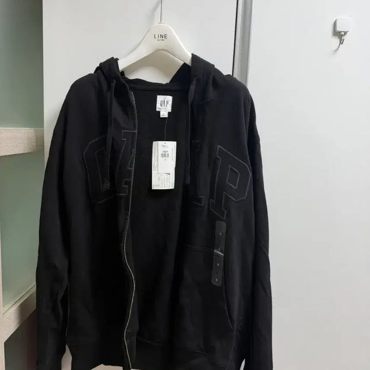 [SOLD OUT] [택있는 새제품]정가 11만5천원 Gap정품 헤리티지 로고 집업 스웨트셔