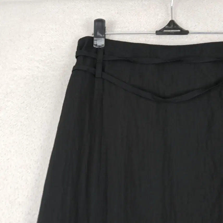 [SOLD OUT] 여성 블랙 밴딩 롱 스커트 (F)