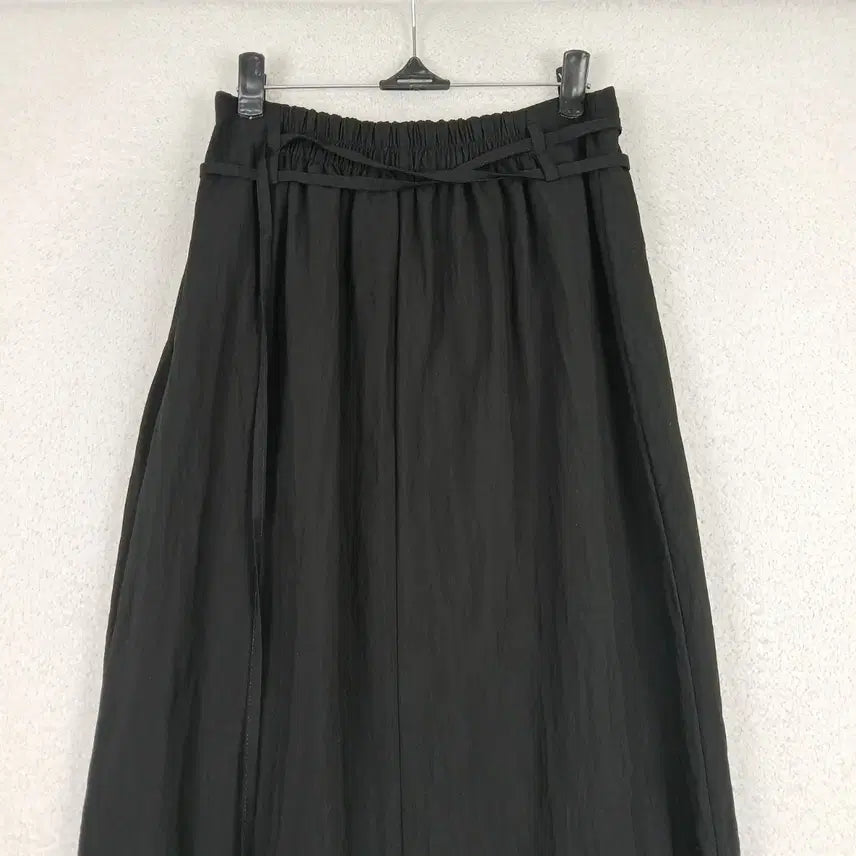 [SOLD OUT] 여성 블랙 밴딩 롱 스커트 (F)