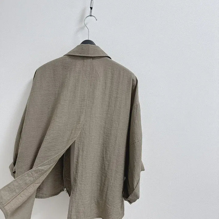 [SOLD OUT] 보브 소매 롤업 점퍼