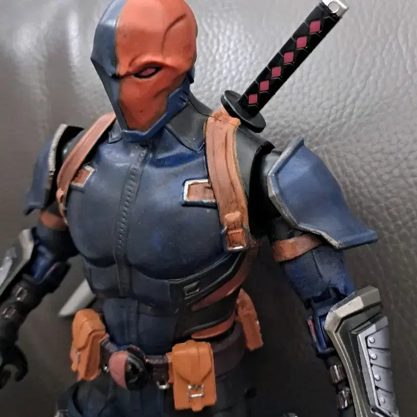 [SOLD OUT] dc zdtoy 7인치 데스스트로크 액션 피규어