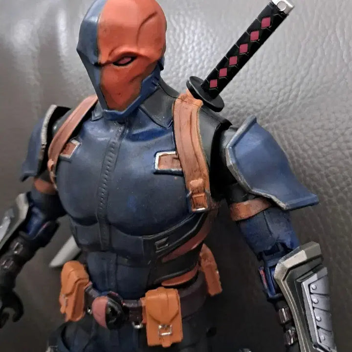 [SOLD OUT] dc zdtoy 7인치 데스스트로크 액션 피규어