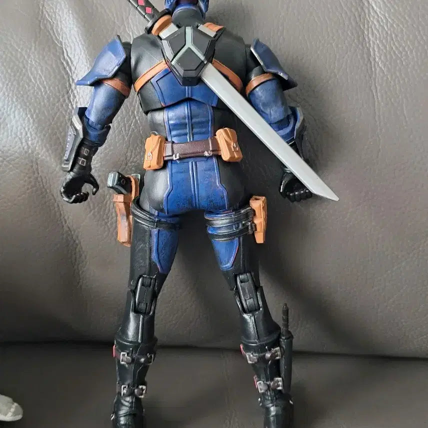 [SOLD OUT] dc zdtoy 7인치 데스스트로크 액션 피규어