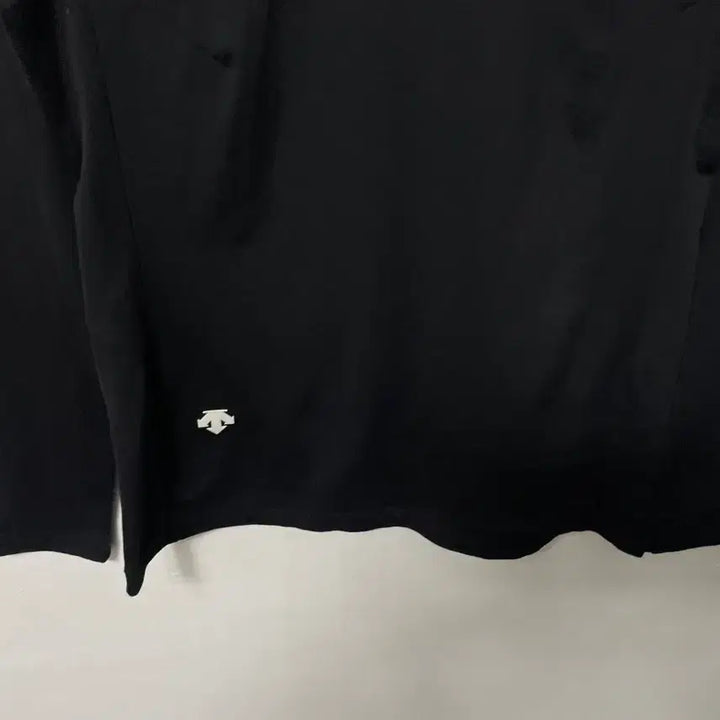 [SOLD OUT] 55 데상트 기능성 스판 긴팔티 정품
