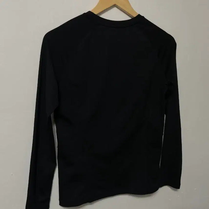 [SOLD OUT] 55 데상트 기능성 스판 긴팔티 정품
