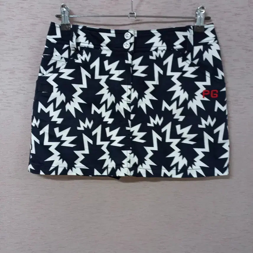 [SOLD OUT] B4-17/파리게이츠 속바지 네이비  패턴 스커트 여성