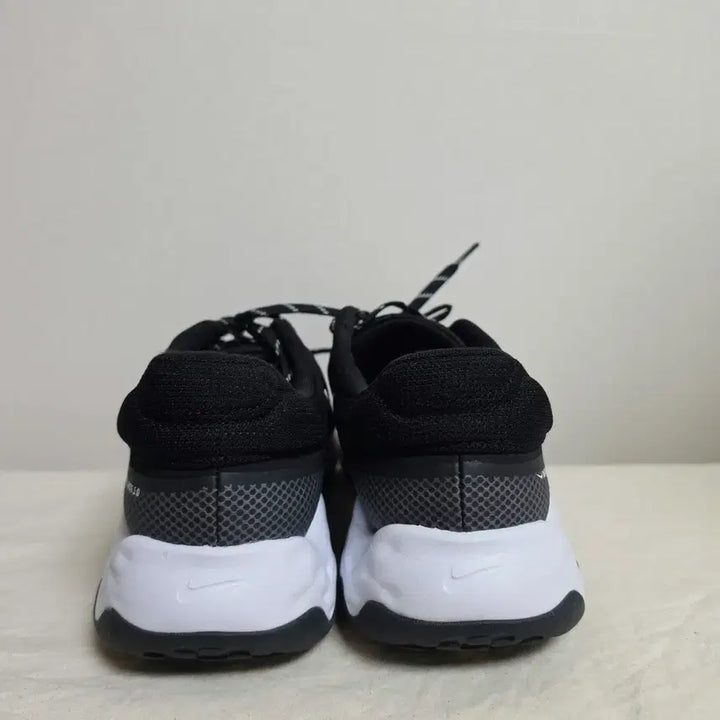 [BUNJANG] Nike Renew Ride 3 Sneakers / .285나이키 리뉴라이드3  -831