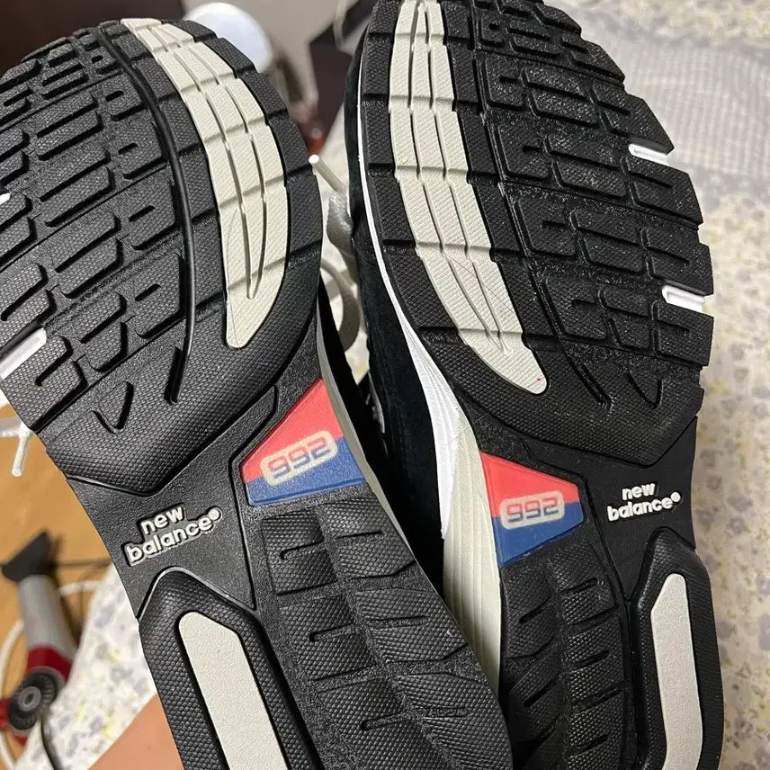 [SOLD OUT] 뉴발란스 992 블랙 그래이 265
