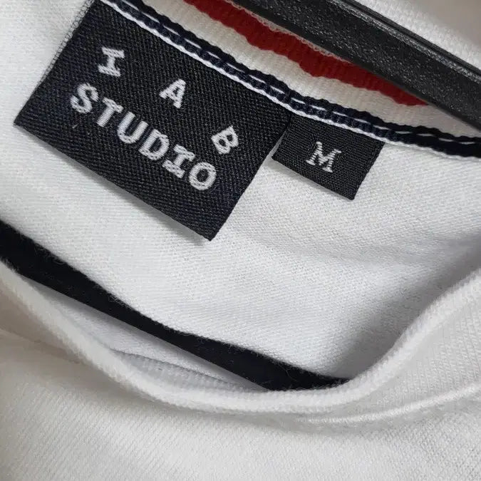 [BUNJANG] IAB Studio White T-Shirt / IAB Studio 흰색 반팔 티셔츠
