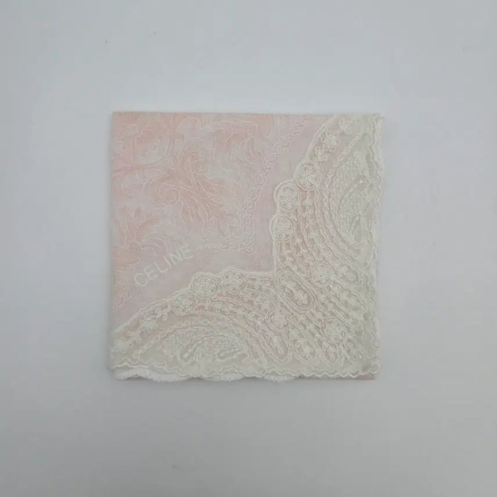 [BUNJANG] CELINE Handkerchief Scarf / CELINE 셀린느 손수건 스카프 [FB11735-1228-09]