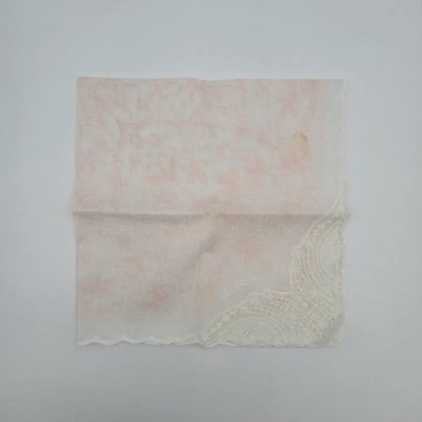 [BUNJANG] CELINE Handkerchief Scarf / CELINE 셀린느 손수건 스카프 [FB11735-1228-09]