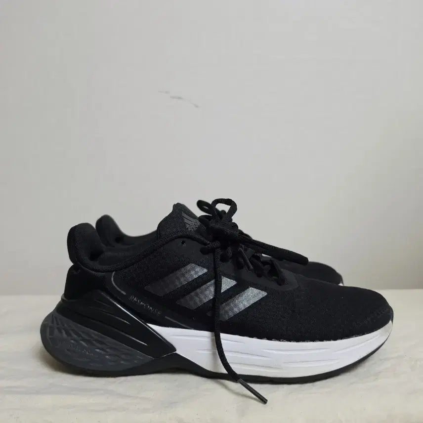[BUNJANG] Adidas Response SR Running Shoes - 230mm / 230아디다스 리스폰스SR  -833