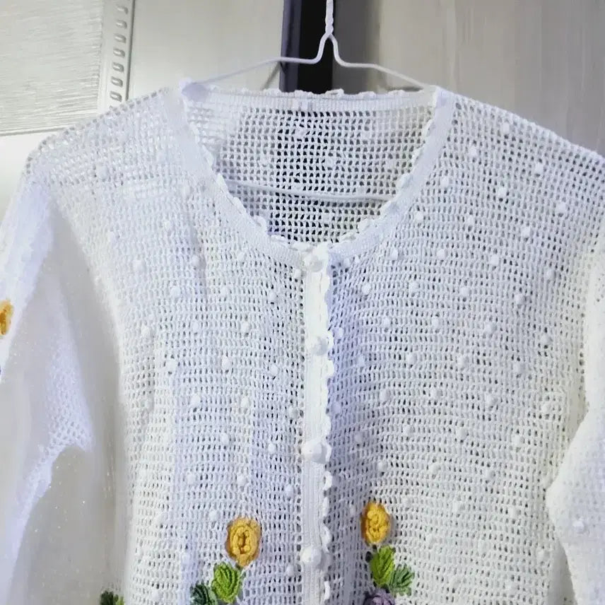 [BUNJANG] White Flower Crochet Knit Cardigan / 화이트 플라워 크로셰 손뜨개 가디건