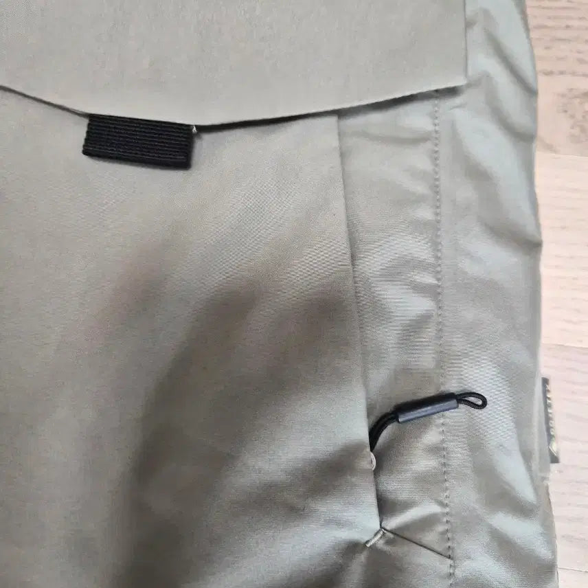 [BUNJANG] Blackyak Gore-Tex Edge Padding Jacket / 블랙야크 고어텍스 엣지패딩