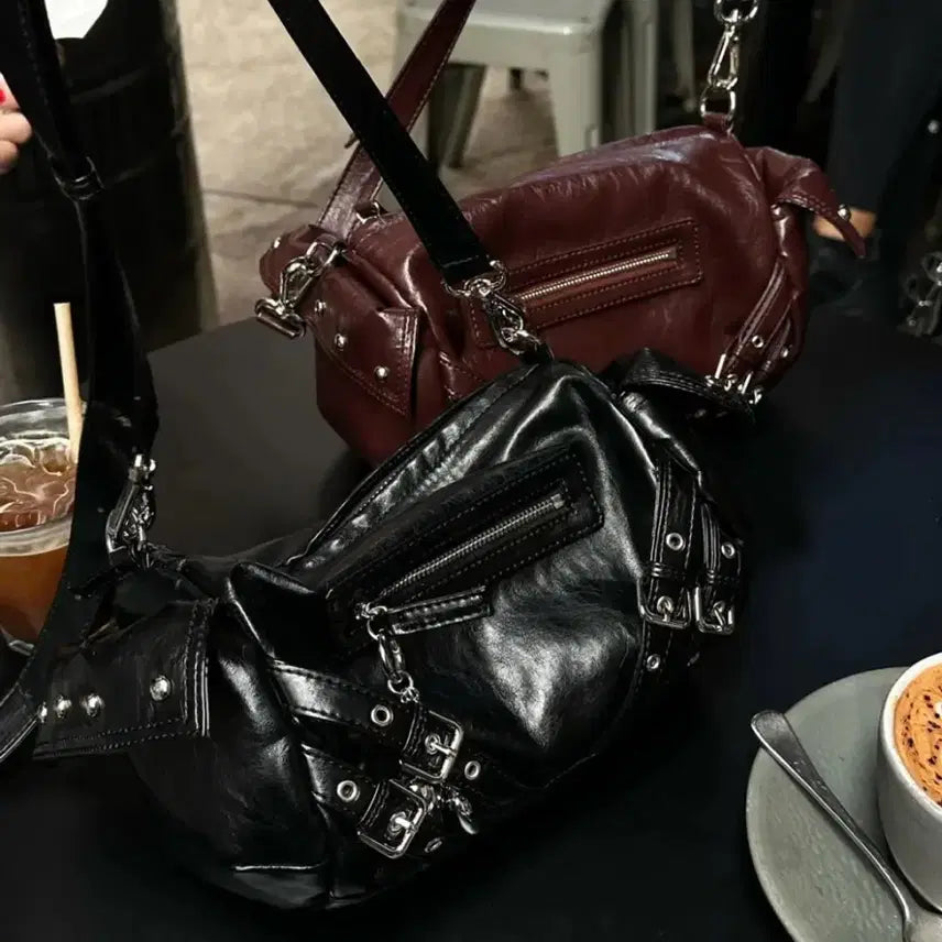 [BUNJANG] DEINET Stud Pocket Bag Black / 다이닛 스터드 포켓백 블랙