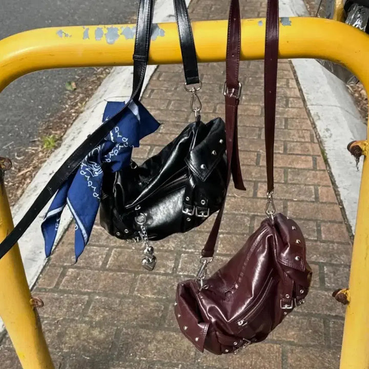 [BUNJANG] DEINET Stud Pocket Bag Black / 다이닛 스터드 포켓백 블랙