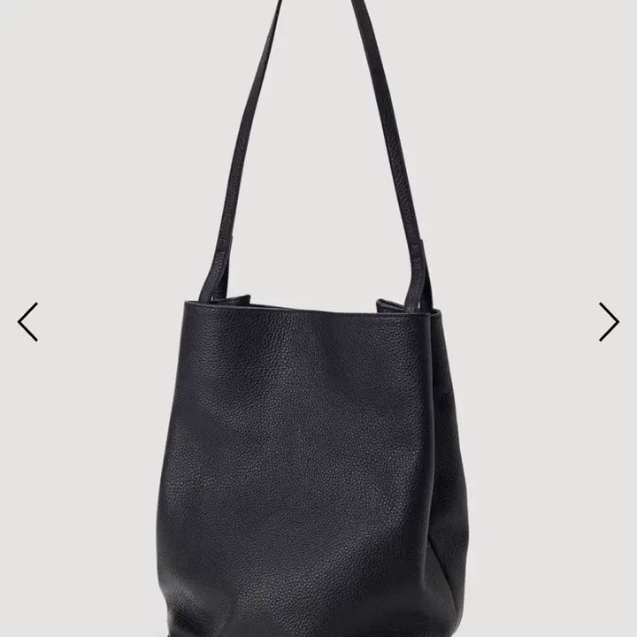 [BUNJANG] Fleur Cara Bucket Bag Black / 플로르 카라버킷백 블랙