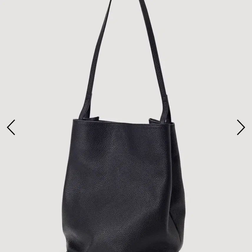 [BUNJANG] Fleur Cara Bucket Bag Black / 플로르 카라버킷백 블랙