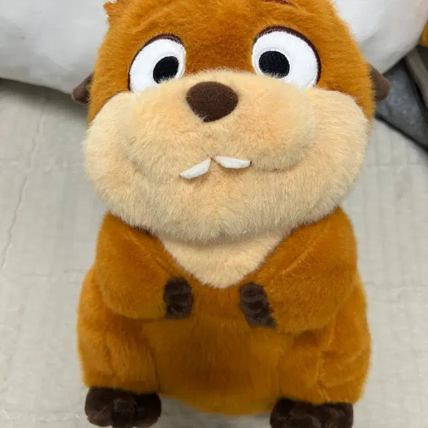[SOLD OUT] 최저가) 디즈니 호퍼스 메이블 비버 인형 판매