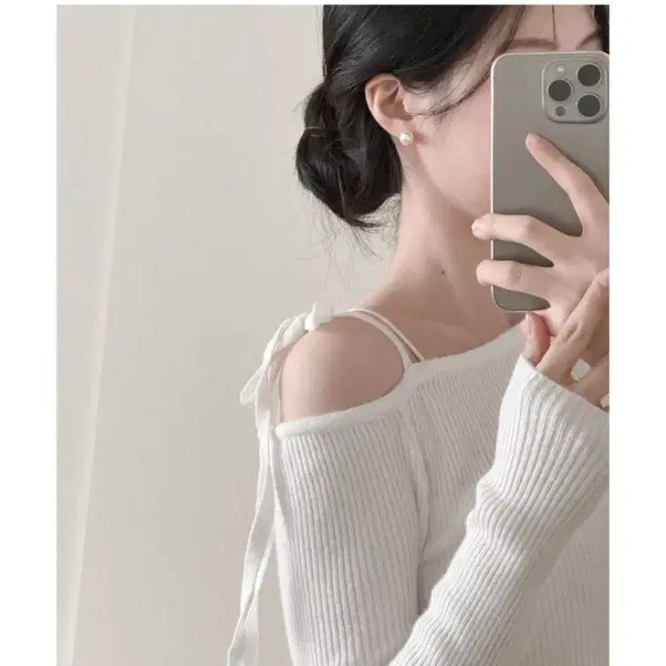 [BUNJANG] uur Off-Shoulder Knit Sweater / uur 오프숄더 니트