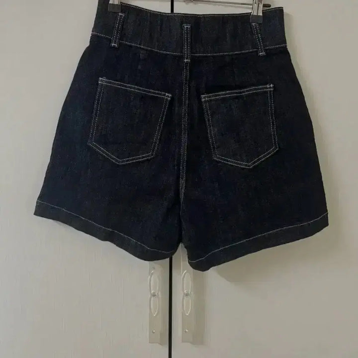 [BUNJANG] COS H&amp;M Style Daily Dark Blue Bermuda Shorts / 코스 hm 스타일 데일리 진청 반바지 버뮤다 팬츠 쇼츠