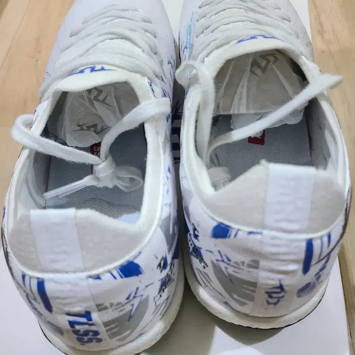[BUNJANG] TLSS Striker Essential TF Futsal Shoes / tlss 스트라이커 엣센셜 tf 풋살화