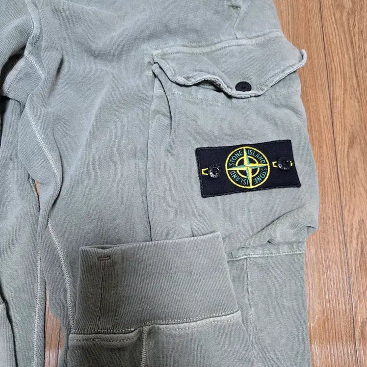[SOLD OUT] 스톤아일랜드 카고팬츠 32