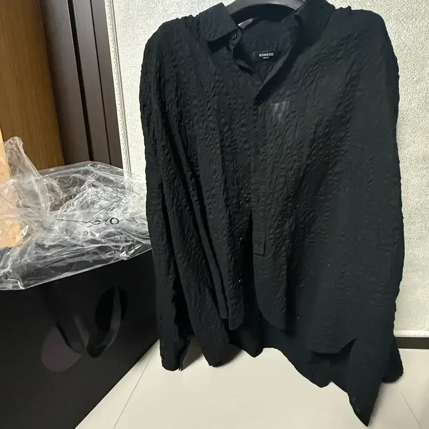 [BUNJANG] Songzio Bae Jung-Nam Jacquard Shirt [48] / 배정남 송지오 자카드 셔츠 [48]