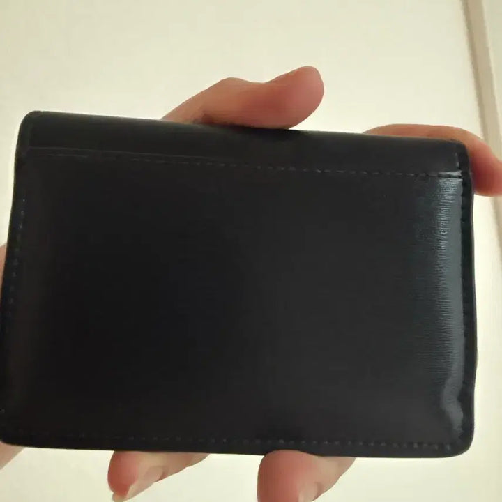 [SOLD OUT] 셀린느 샤이니 카프스킨 플랩 카드 홀더 블랙