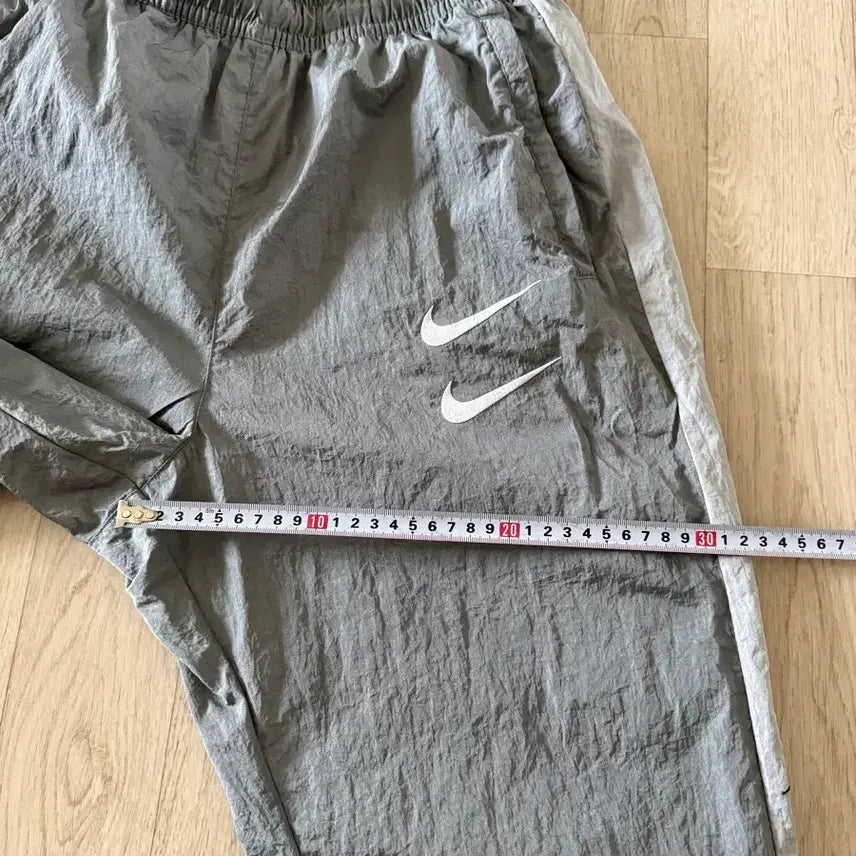 [SOLD OUT] 나이키 더블스우시 우븐팬츠 팝니다