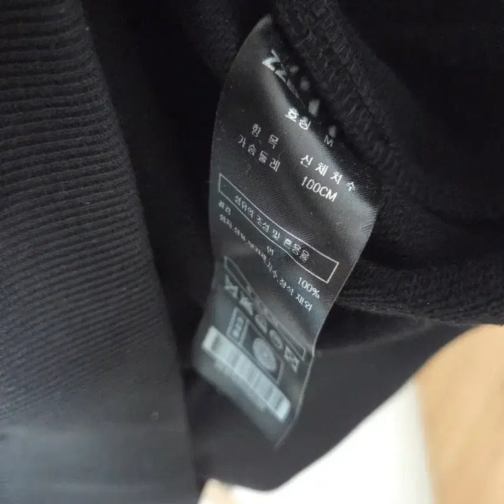 [SOLD OUT] [새상품] 송지오옴므 지제로 트랙 맨투맨 블랙 M
