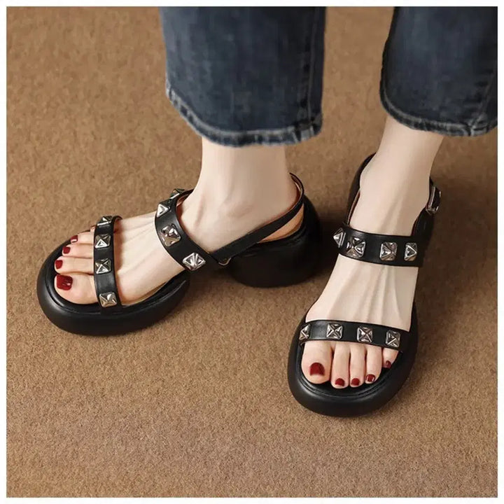 [BUNJANG] Studded Platform Sandals - Black / 225 스터드 장식 블랙 통굽 샌들 키높이 샌들