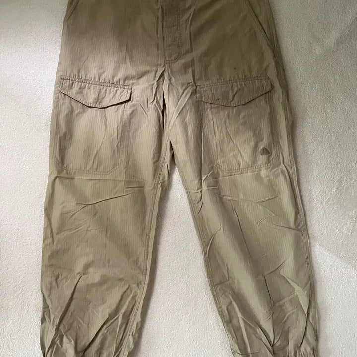[BUNJANG] Nike ACG Nylon Cargo Pants Beige XL / 나이키 acg 나일론 카고팬츠 베이지 XL