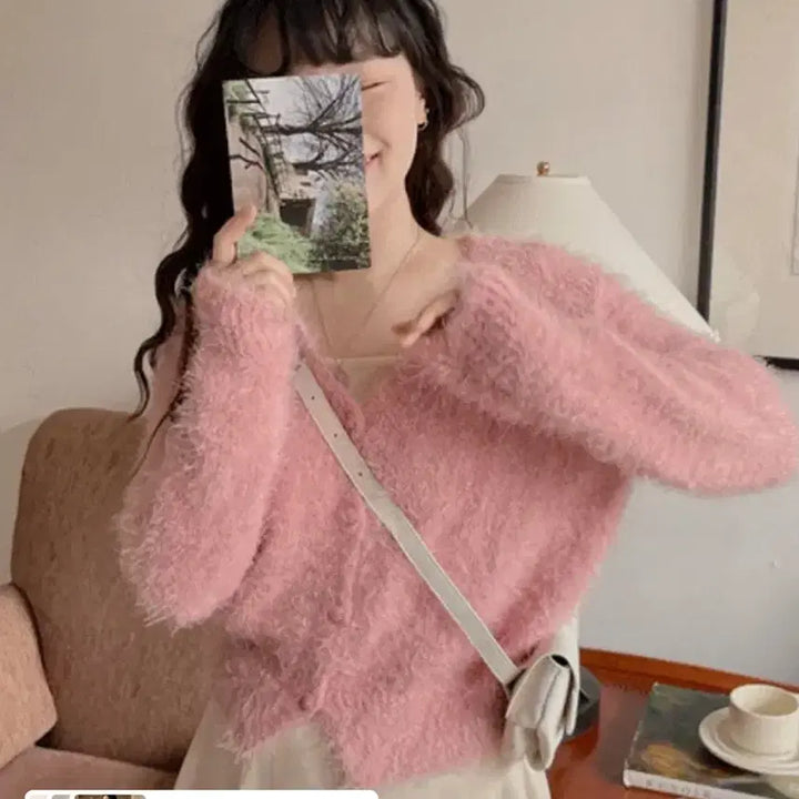 [BUNJANG] VIBLV Pink Faux Fur Cardigan / 핑크 플러브이넥 퍼 가디건 빈블