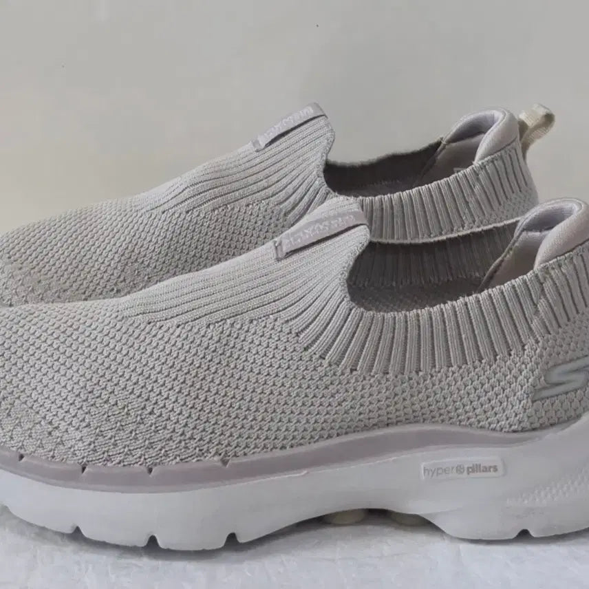 [BUNJANG] Skechers Go Walk 6 Slip-On Stunning View Taupe Beige / [245] 스케쳐스 고워크6 슬립온 스터닝뷰 토프베이지ㅡ단종매물,최저가