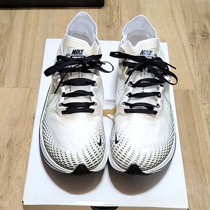 [BUNJANG] Nike Zoom Fly SP Fast Running Shoes (Size 280) / 나이키 줌플라이 280 SP 패스트