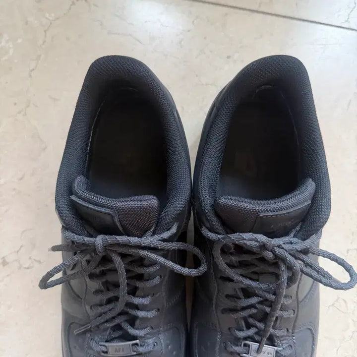 [SOLD OUT] 나이키 고어텍스 비브람 에어퍼스 1 블랙 290 HV5953-001