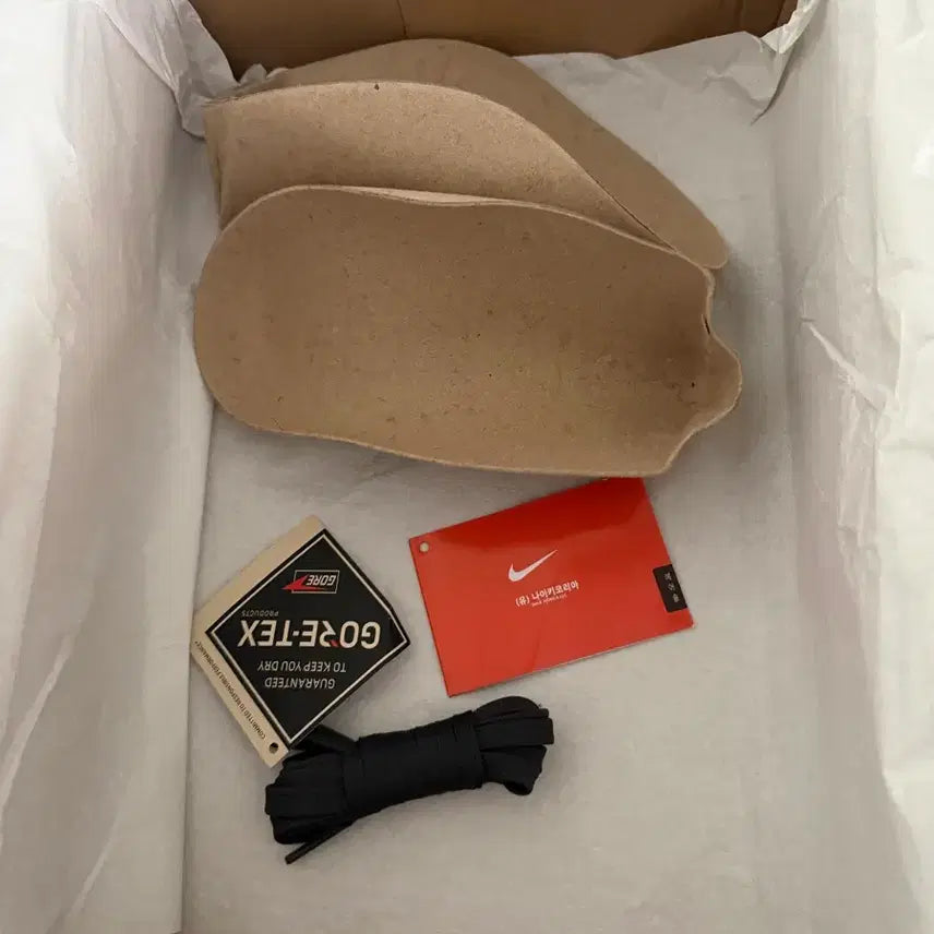 [SOLD OUT] 나이키 고어텍스 비브람 에어퍼스 1 블랙 290 HV5953-001