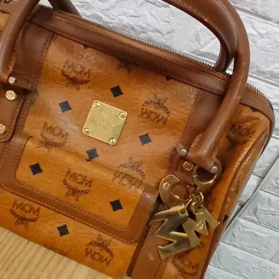 [SOLD OUT] MCM 비세토스 꼬냑 정품