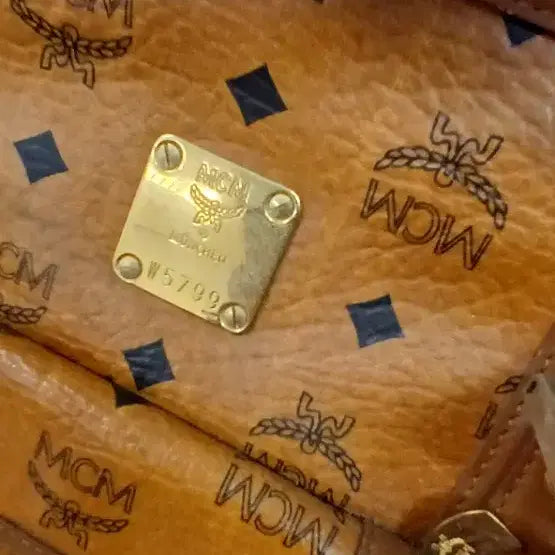 [SOLD OUT] MCM 비세토스 꼬냑 정품