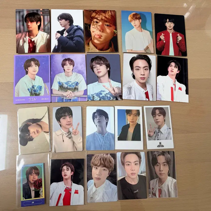 [BUNJANG] BTS Jin Official Photocard Bundle Set / 방탄소년단 진 공식포카 40장 일괄양도