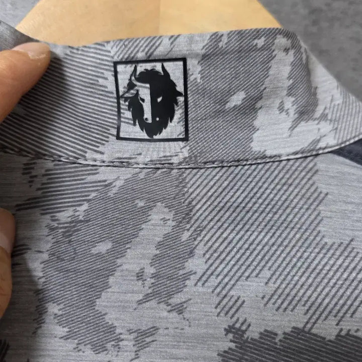 [BUNJANG] Black Yak Gray Camo Half-Neck UV Protection Long Sleeve T-Shirt / 블랙야크 그레이 카모 하프넥 자외선차단 여름용 얇은 긴팔티 사이즈100