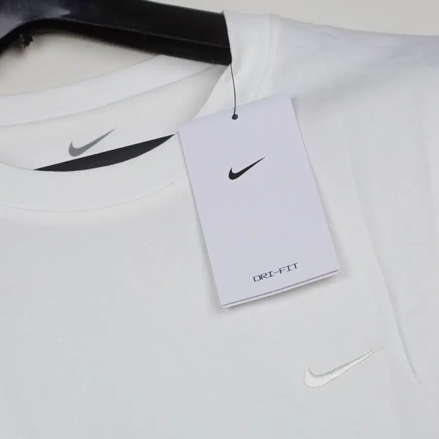 [BUNJANG] Nike Dri-FIT Primary Training T-Shirt / [L]나이키 드라이핏 프라이머리 트레이닝 티셔츠 팝니다