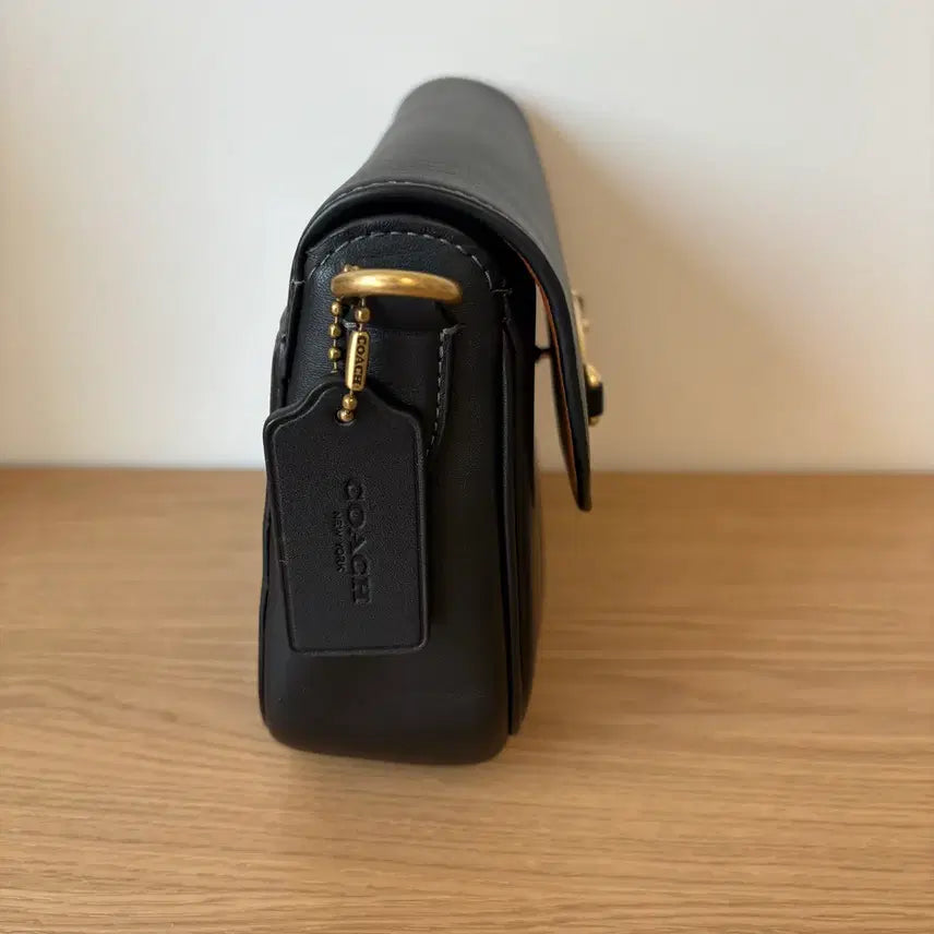 [SOLD OUT] COACH 코치 할리 숄더백 블랙 (새상품)