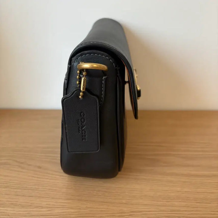 [SOLD OUT] COACH 코치 할리 숄더백 블랙 (새상품)